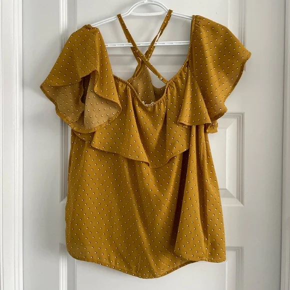 Off Shoulder Top - Picture 4 of 5